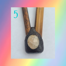 Load image into Gallery viewer, Bamboo Brazilian Kuripe with Quartz Stones or Cirtrine &amp; Clay
