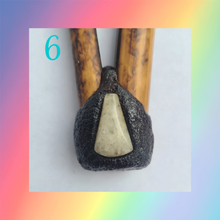 Load image into Gallery viewer, Bamboo Brazilian Kuripe with Quartz Stones or Cirtrine &amp; Clay
