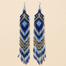 Load image into Gallery viewer, Yawanawa Iridescent Ombre Sacred Snake
