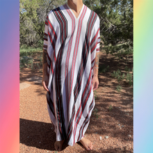Load image into Gallery viewer, Ashaninka Men&#39;s Cushma (Ceremonial Robe) Red &amp; Black Stripe
