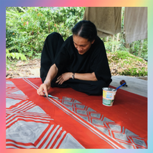 Load image into Gallery viewer, Ashaninka Women&#39;s Cushma (Ceremonial Robe) Orange and Black Sacred Kene
