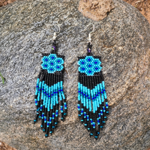 Load image into Gallery viewer, Wixrarika (Huichol) Blue Peyote Earrings

